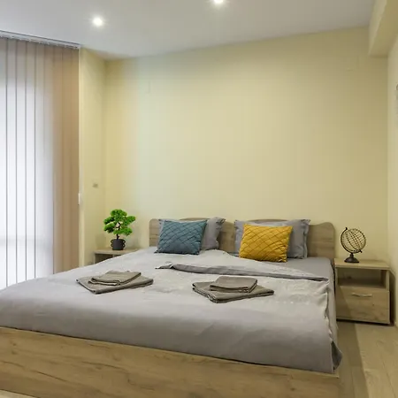 уютен в град * ヴァルナ